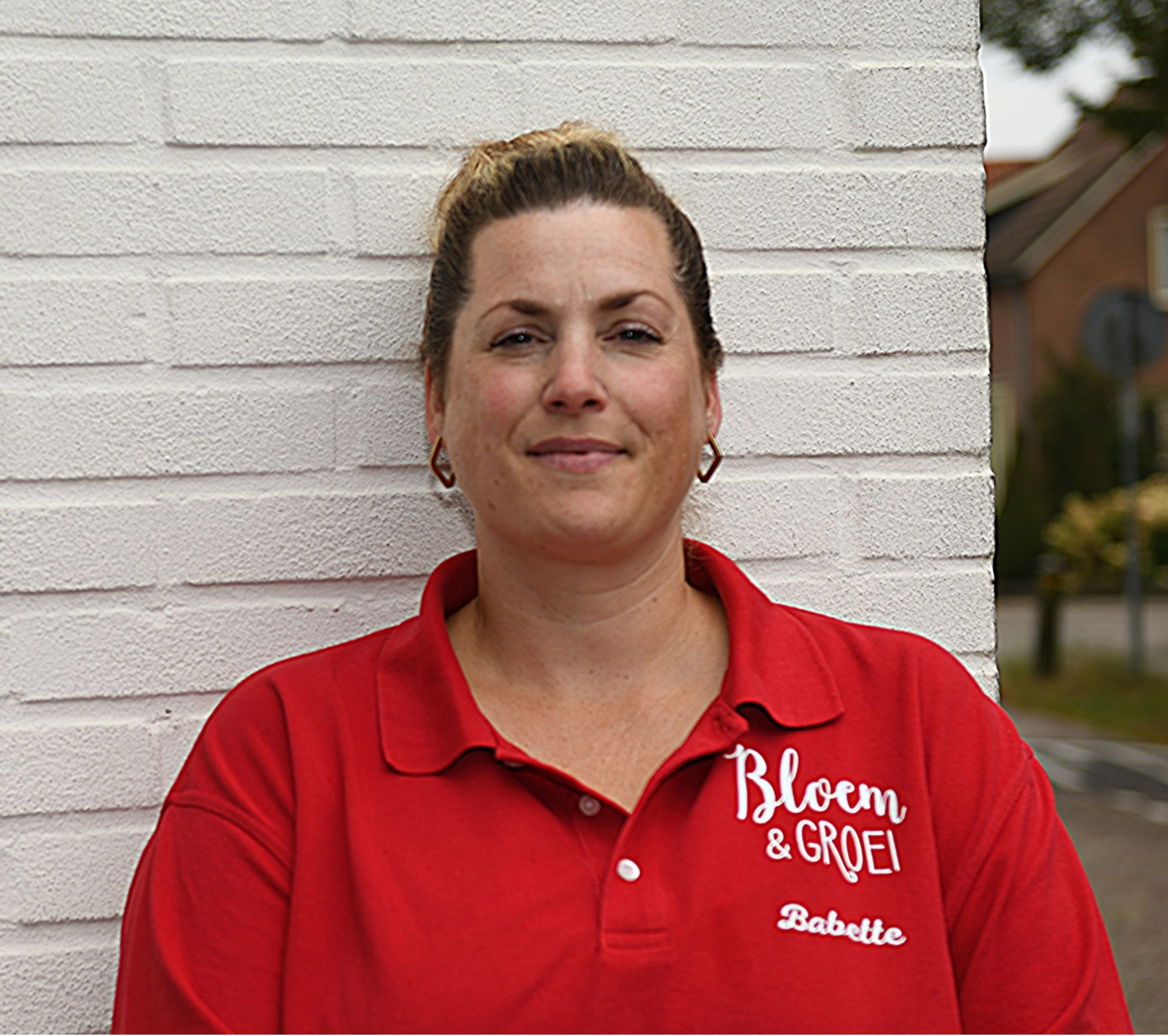 Babette Corine Coach