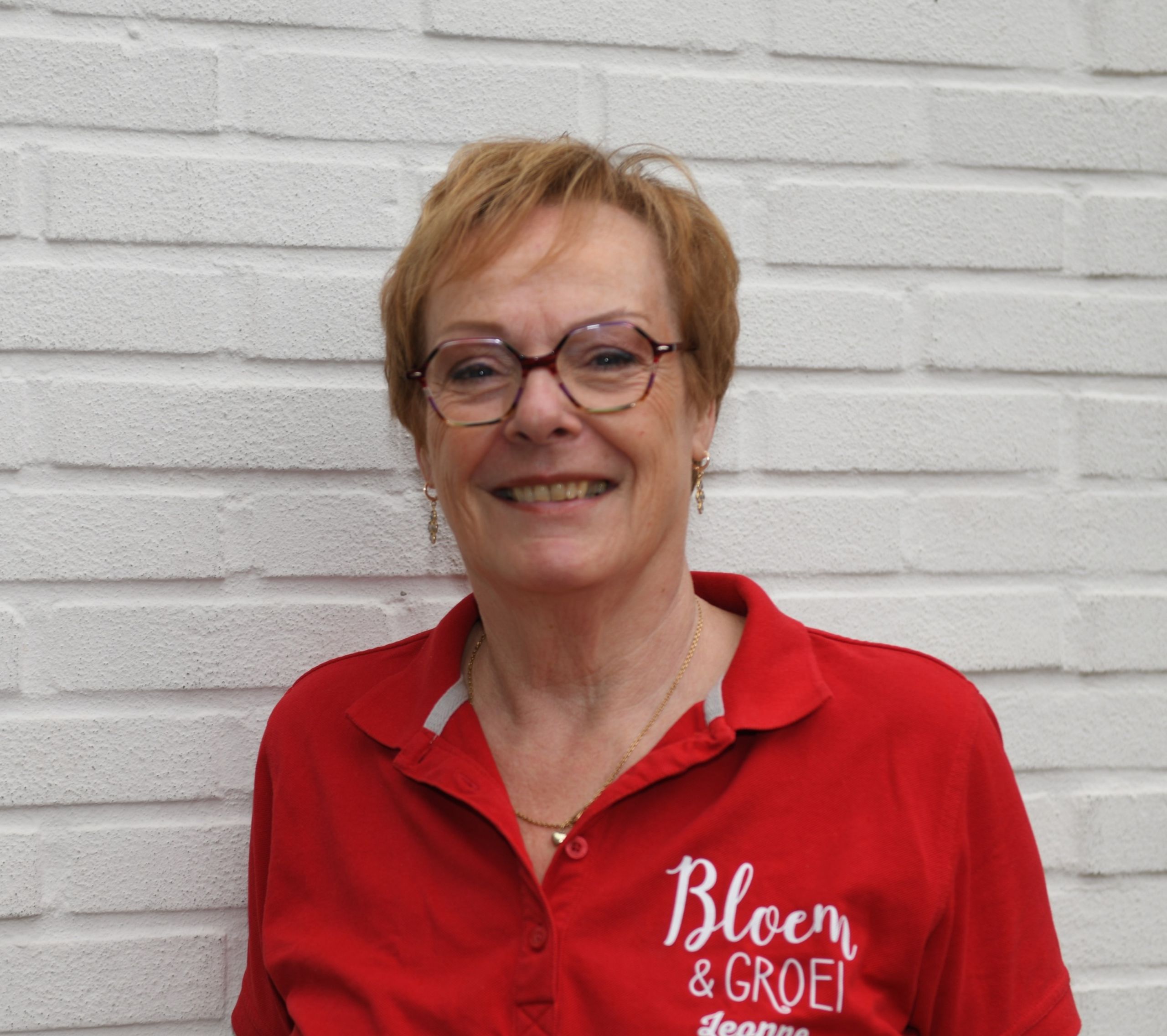 Untitled design (1) Corine Coach